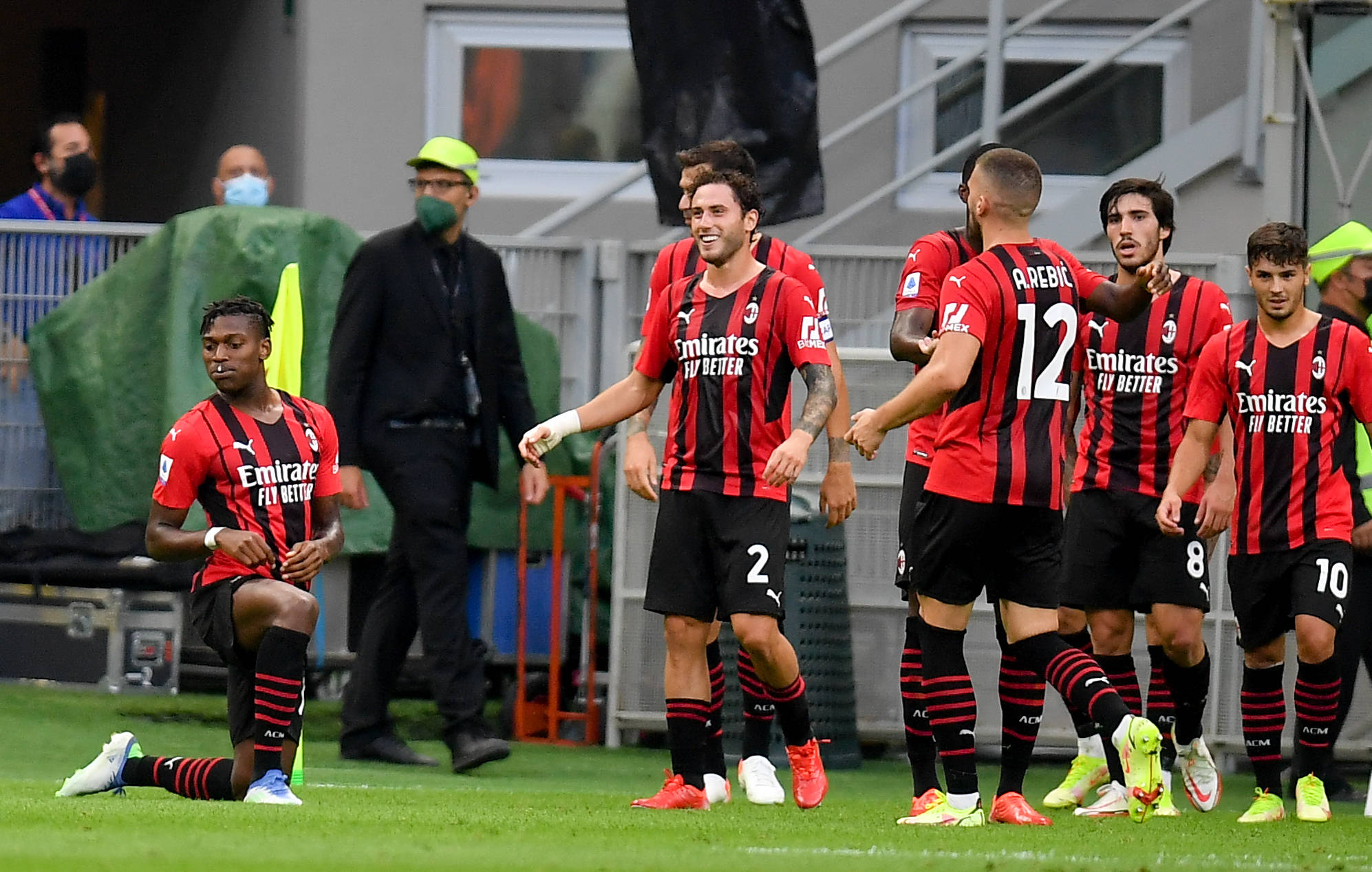 西亚卡姆领衔攻防，步行者98-96险胜凯尔特人，普里查德贡献23分