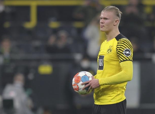 官方下场玩梗！《辐射2》豪斯先生霸屏拉斯维加斯球幕