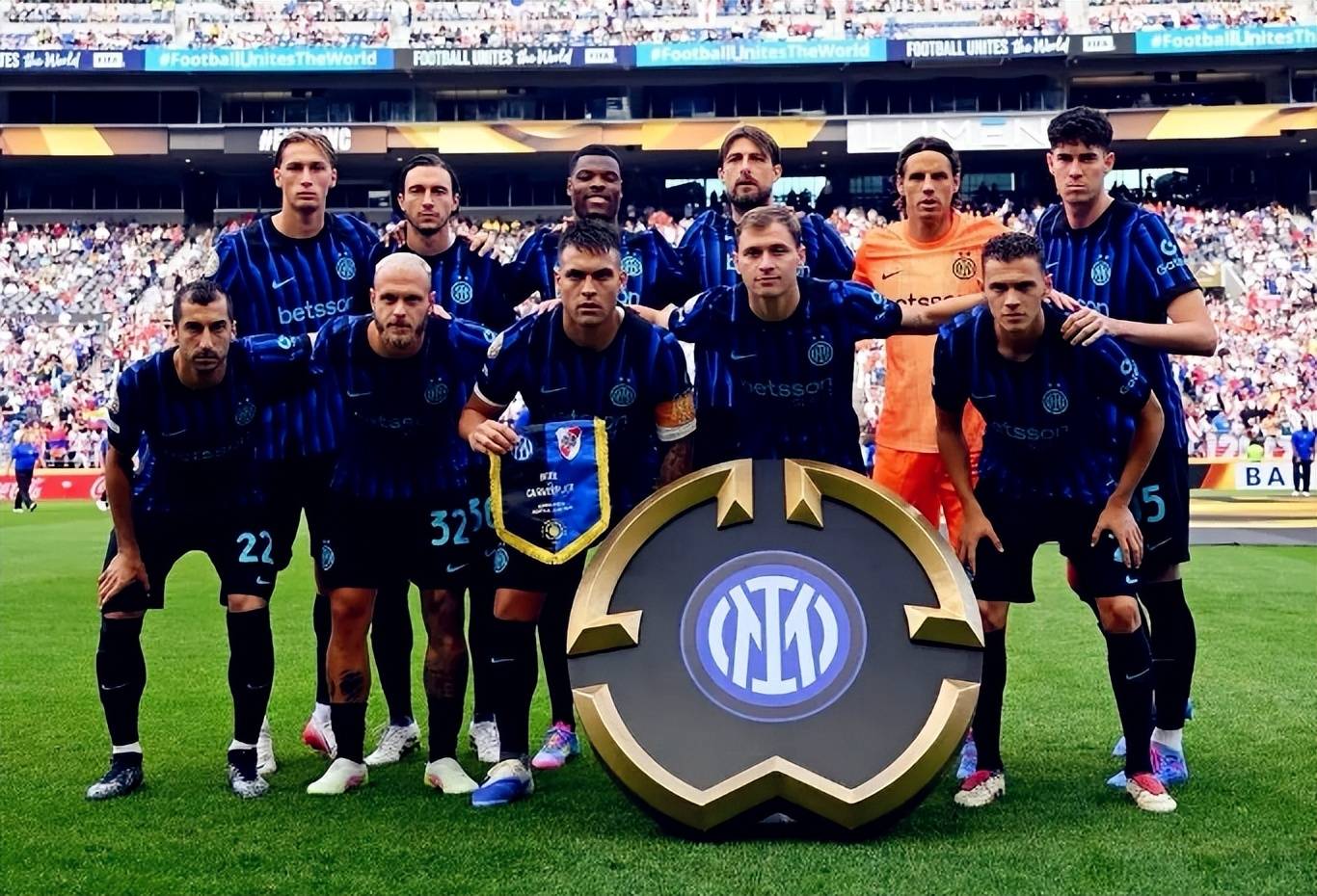 罗塞尼尔上任前10场比赛：英联杯两回合战枪手、