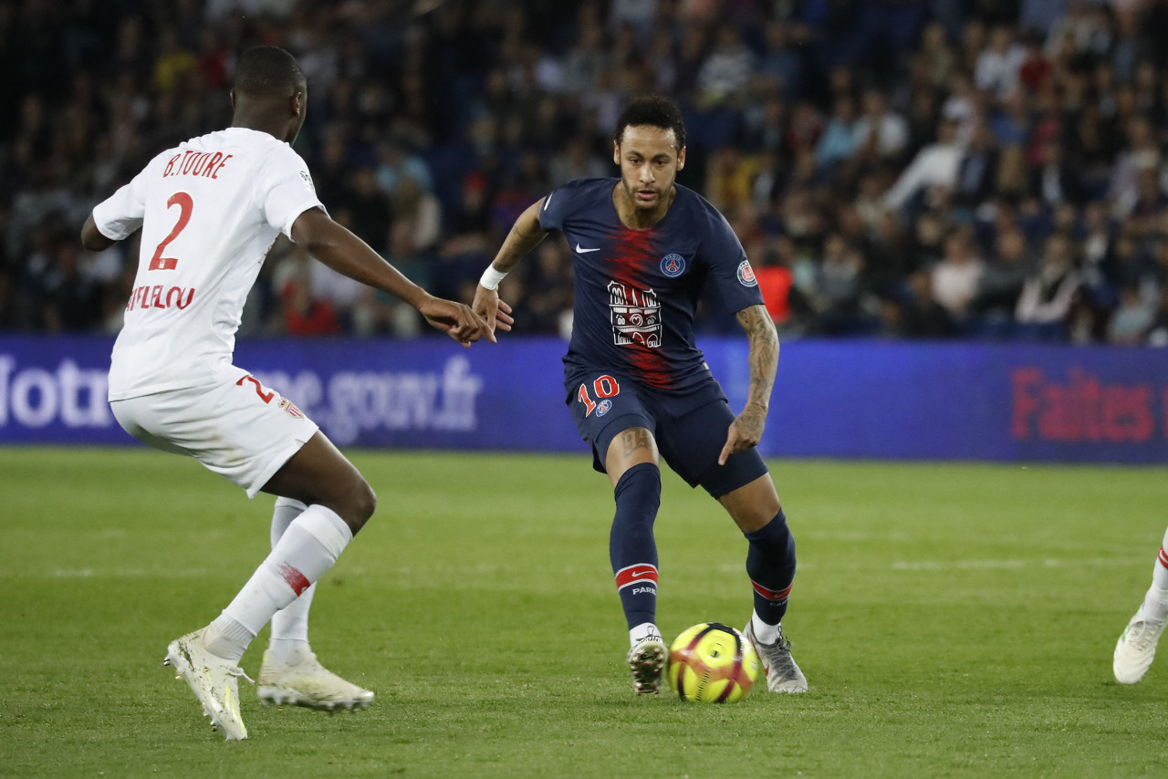 西超杯决赛前瞻：巴萨力求复仇皇马