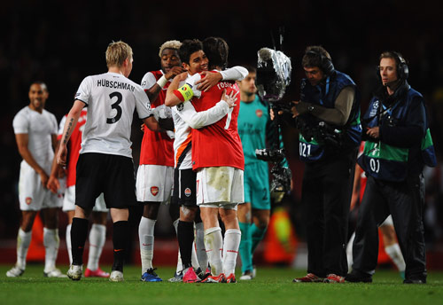 豪门悲喜夜：巴萨5-0进决赛 升班马11轮不胜仍2-2曼联 切尔西1-2