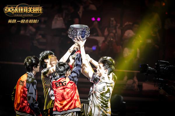 【战报】2021KPL春季赛常规赛第二轮W3D4，西安WE 2-3 VG