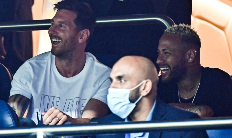 场均17+4+9！韦德为火箭队支招：追逐老将控卫，与双塔搭档太合适